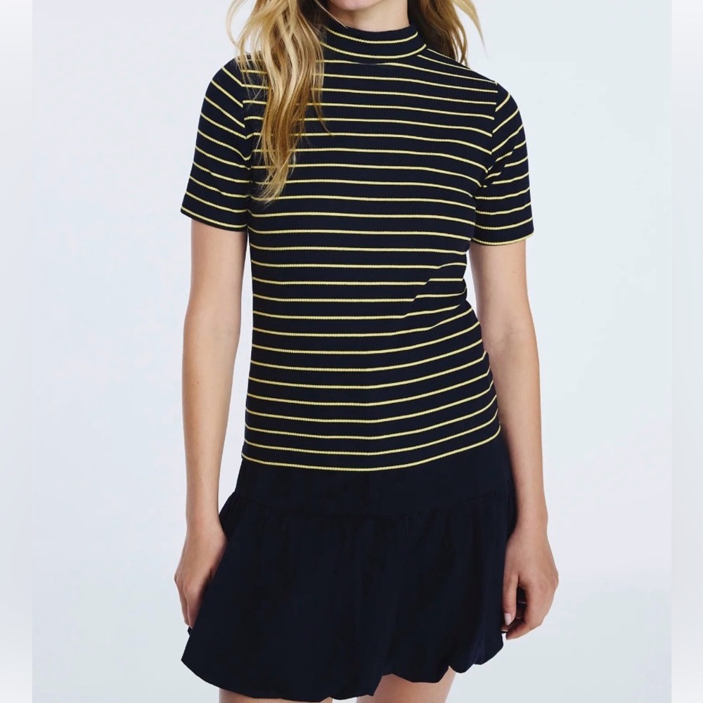 Free Assembly Women's Mock Neck Tee with Short Sleeves